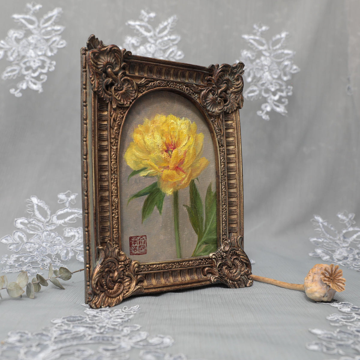 Side angle of arch-top bronze frame with Bartzella peony painting print