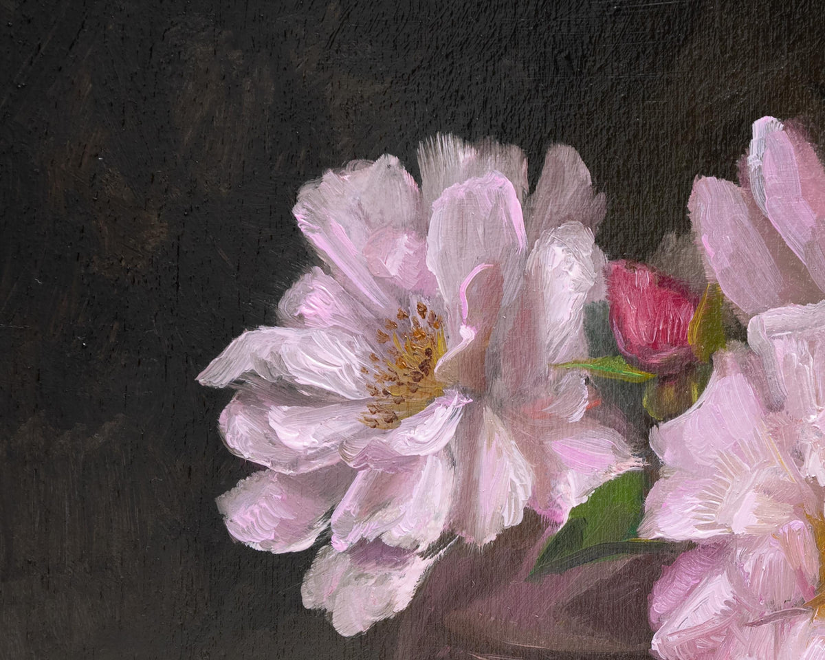 Close up details of this pink roses in a vase painting. 